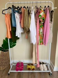 BUILDING A VERSATILE WARDROBE